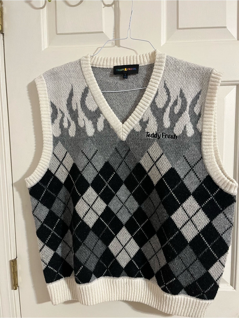 ❤️ TEDDY FRESH SWEATER VEST SIZE LARGE